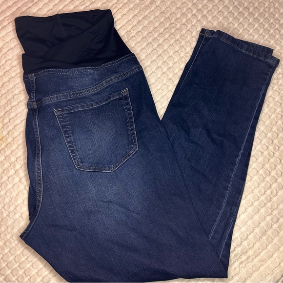 Isabel Maternity by Ingrid & Isabel Skinny Jeans | Size 16/33R - Picture 6 of 8